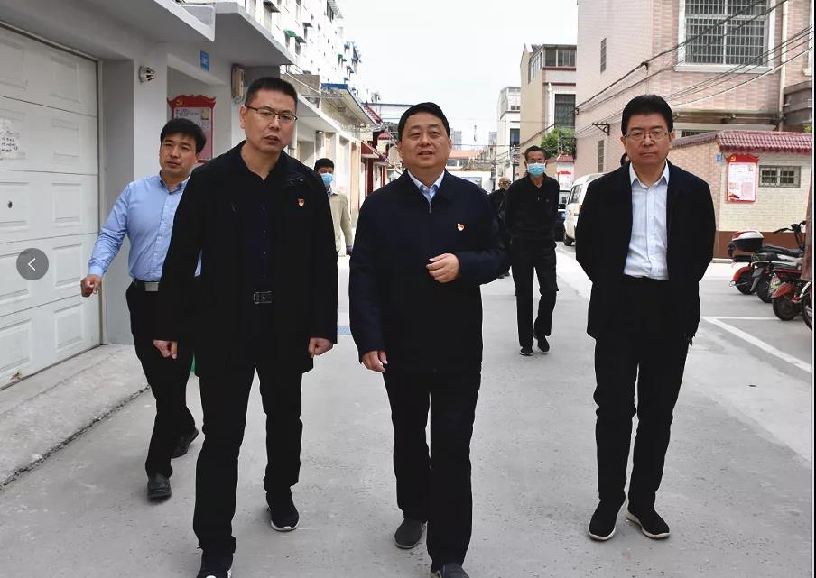 孟州市委书记市人大常委会主任卢和平调研党建引领社区治理创新工作